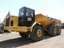 CAMION FUERA DE CARRETERA CAT D400E 0455-2